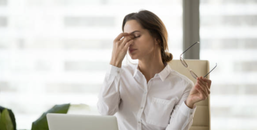 Bienestar visual: 8 consejos para cuidar tus ojos en la oficina